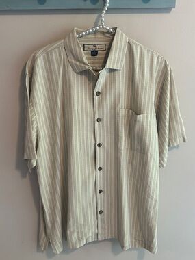 Tommy Bahama Men’s Medium 100% Silk Striped Button Down Shirt